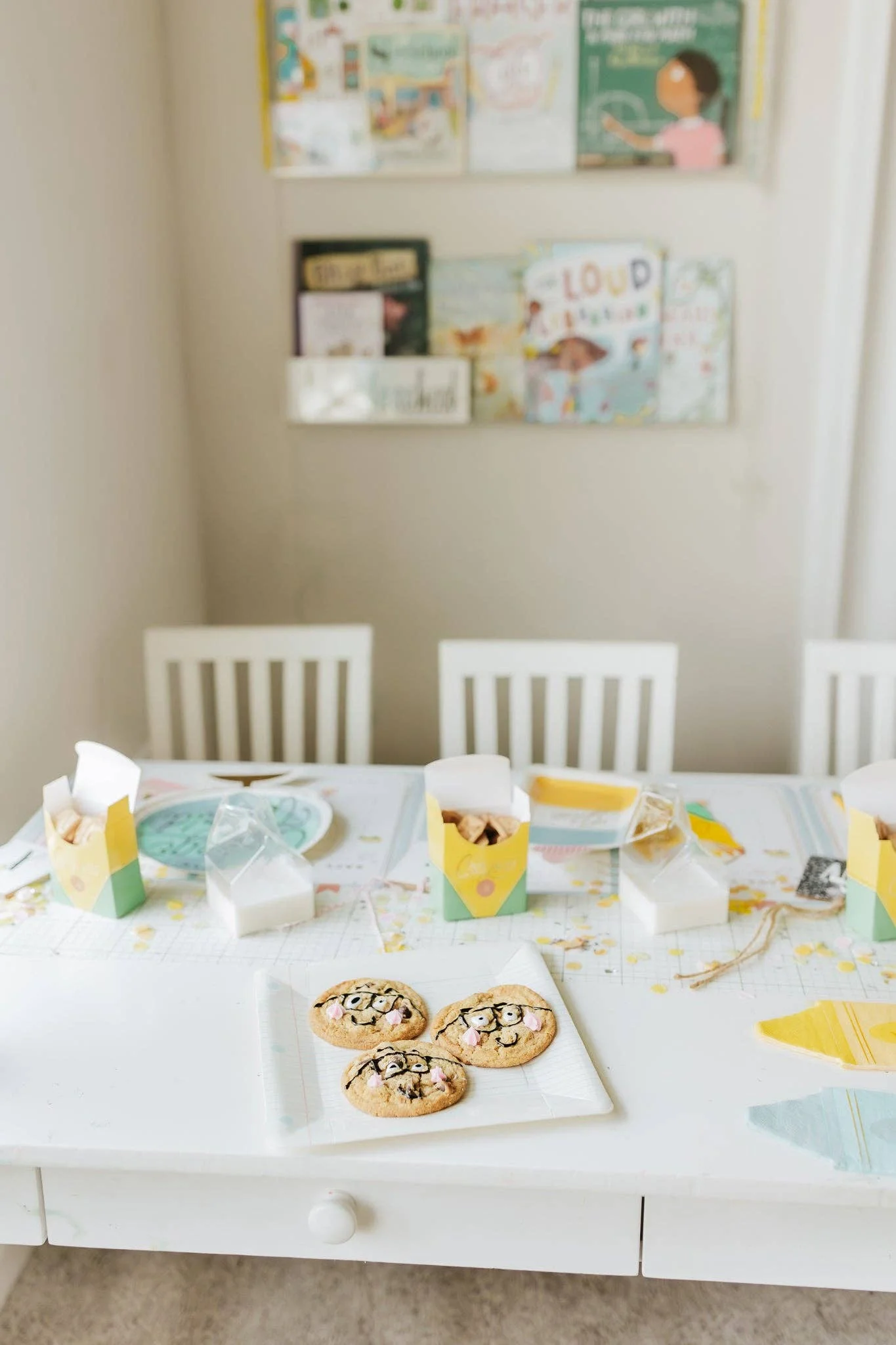BTS1008 - Occasions by Shakira - Crayon Treat Boxes - Image 8