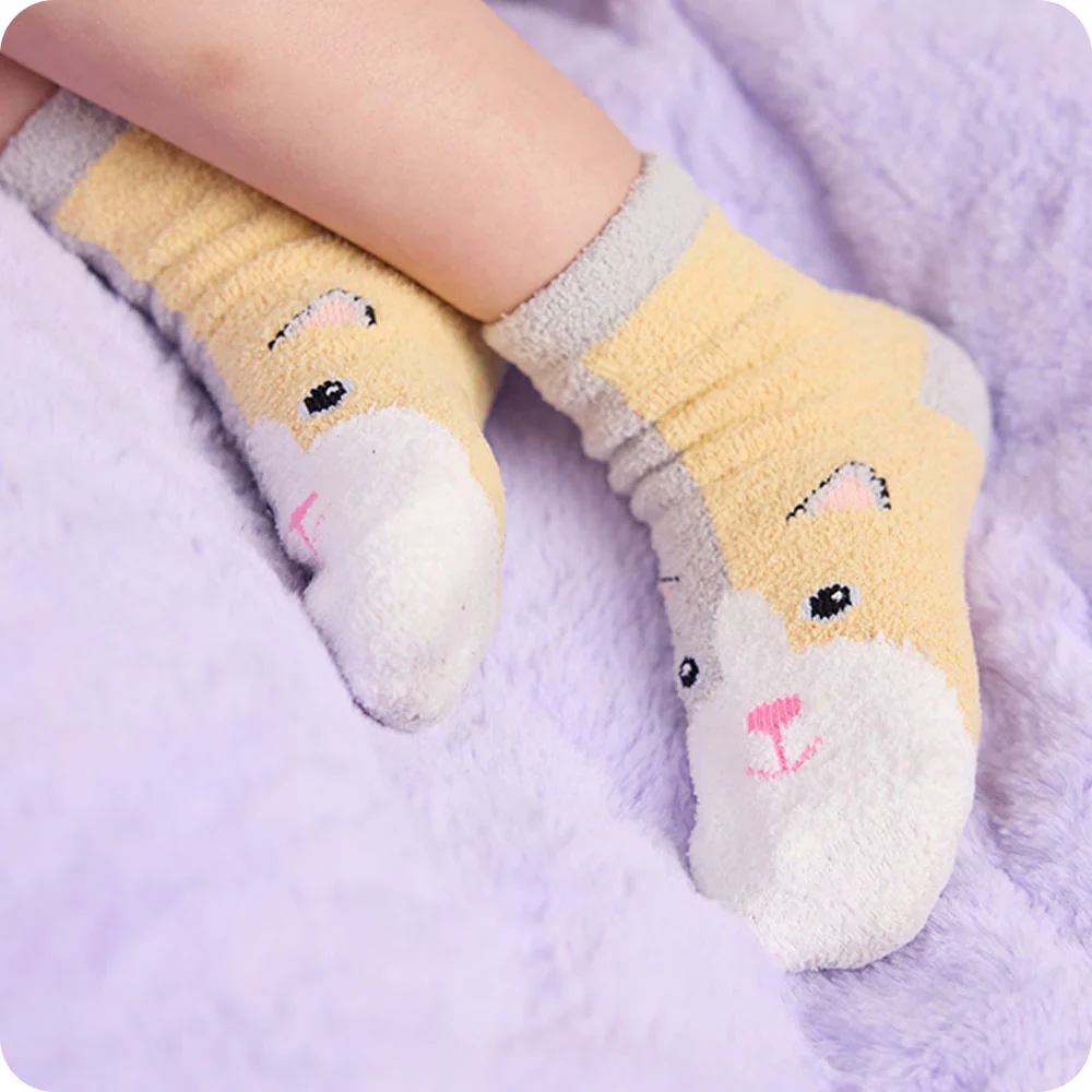 Warmies Calico Cat No-Slip Socks - Image 5