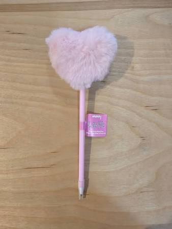 iScream Pink Furry Heart Pens - Image 4