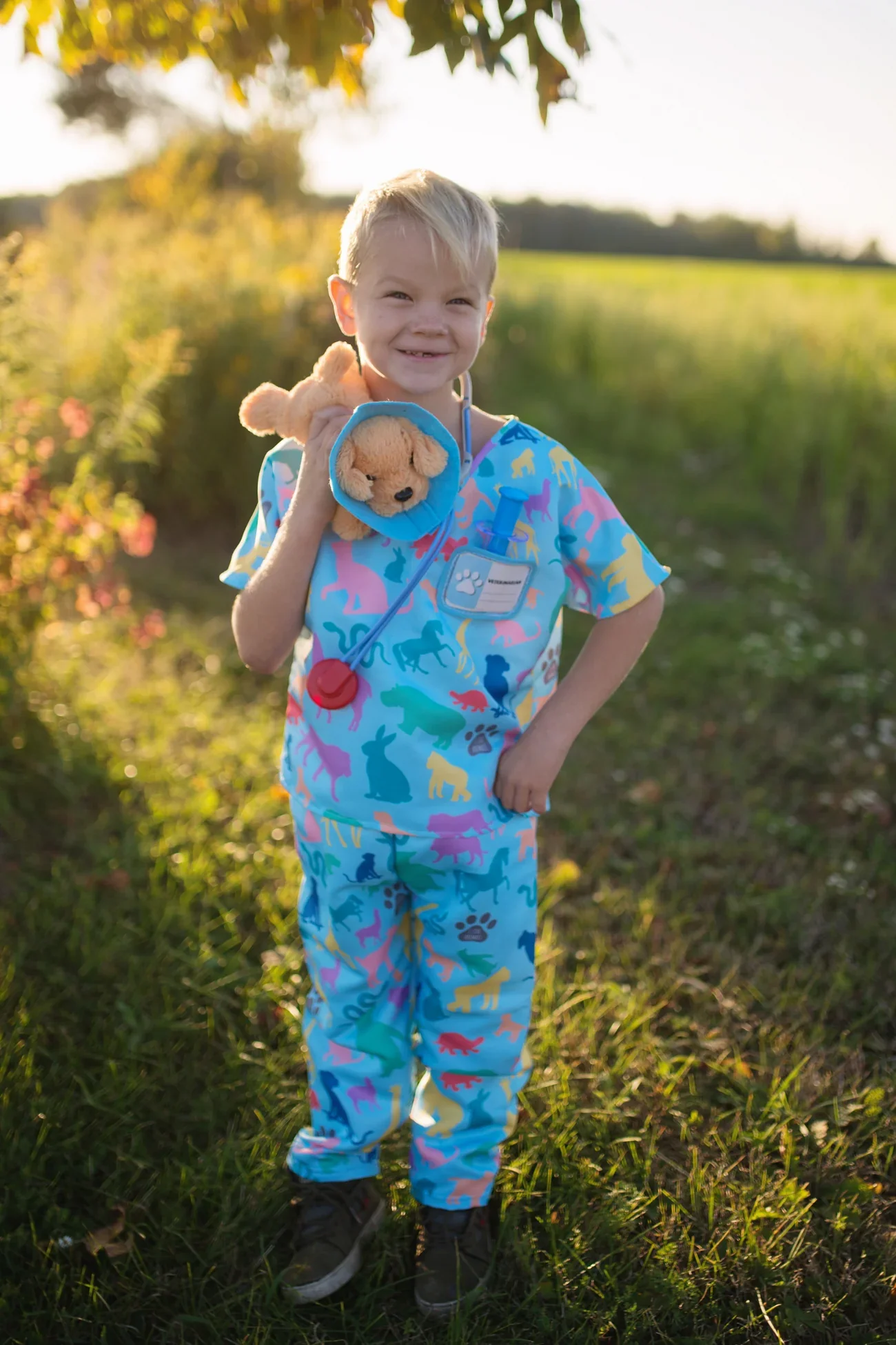Kid's Dress Up Veterinarian Scrubs with Accessories - Image 2