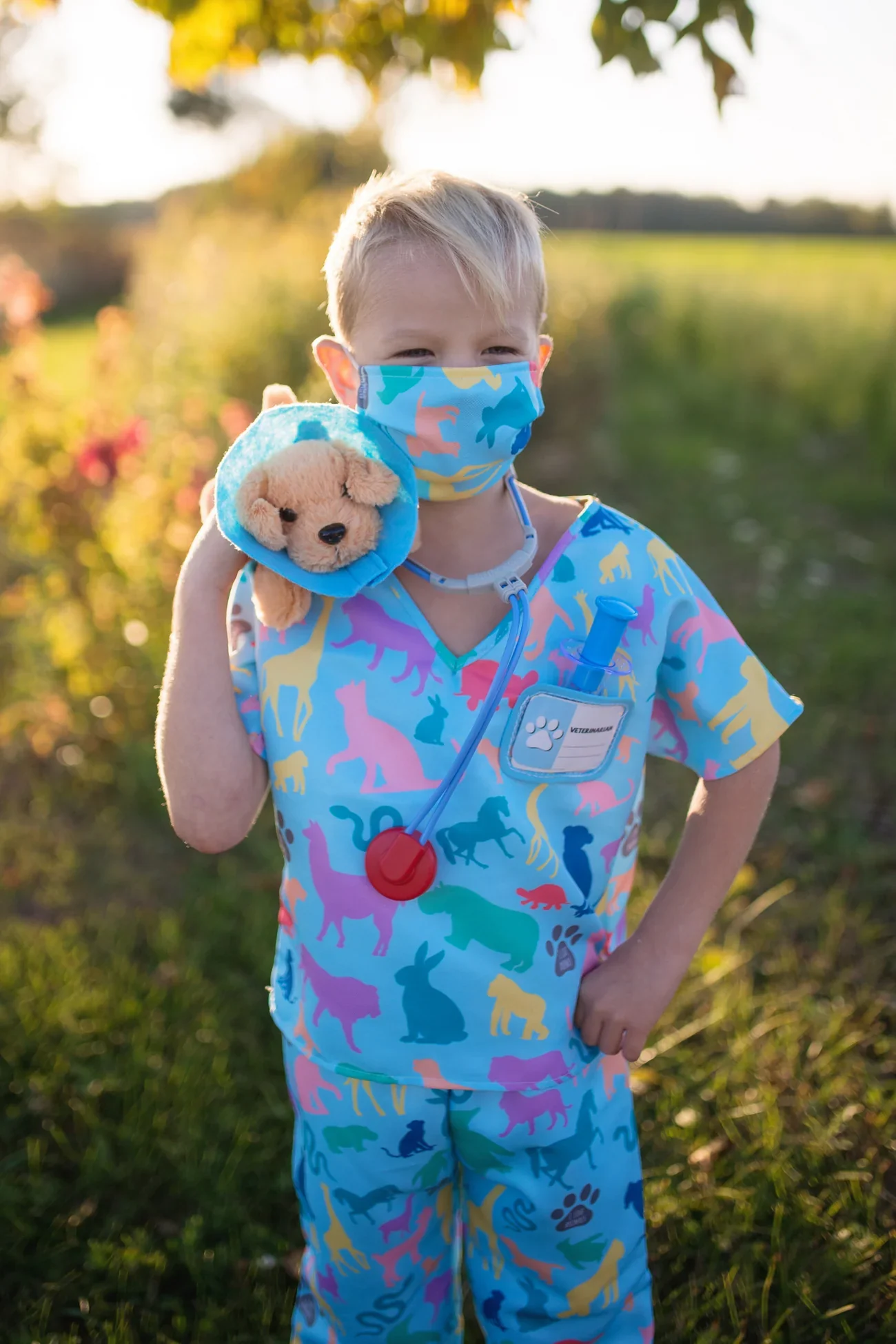 Kid's Dress Up Veterinarian Scrubs with Accessories - Image 3