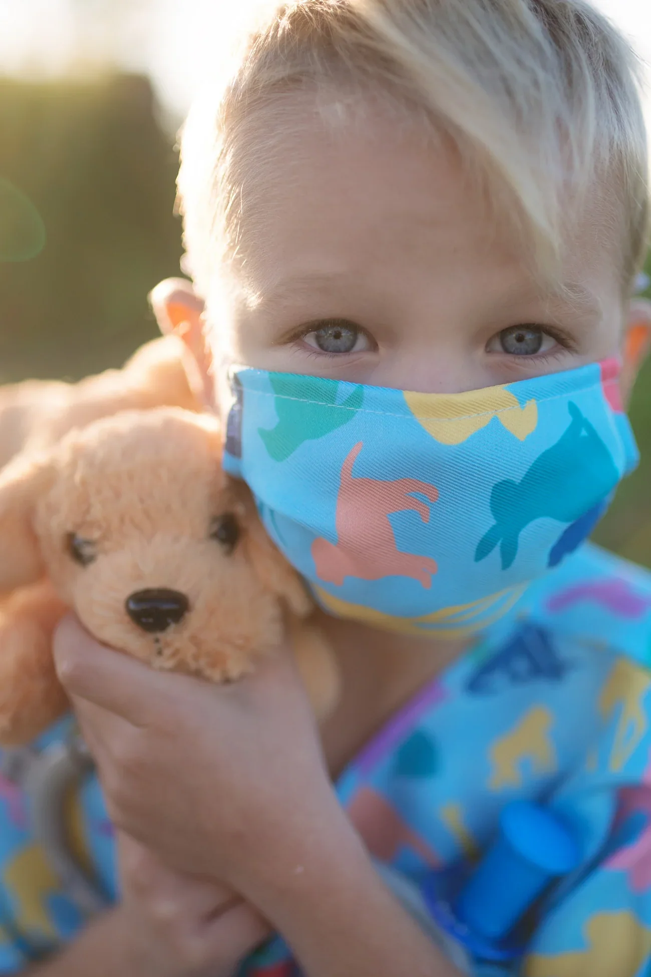 Kid's Dress Up Veterinarian Scrubs with Accessories - Image 6