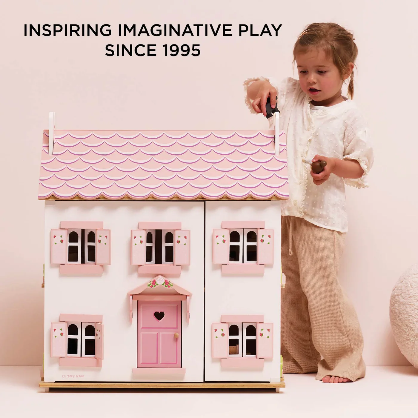 LE TOY VAN Sophie's Wooden Dolls House - Image 4