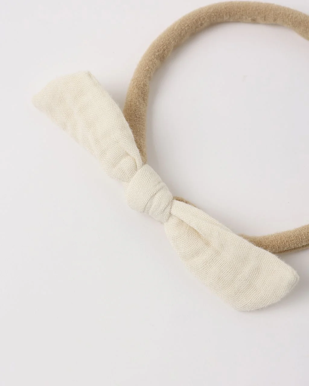 RYLEE + CRU LITTLE KNOT HEADBAND NATURAL - Image 4