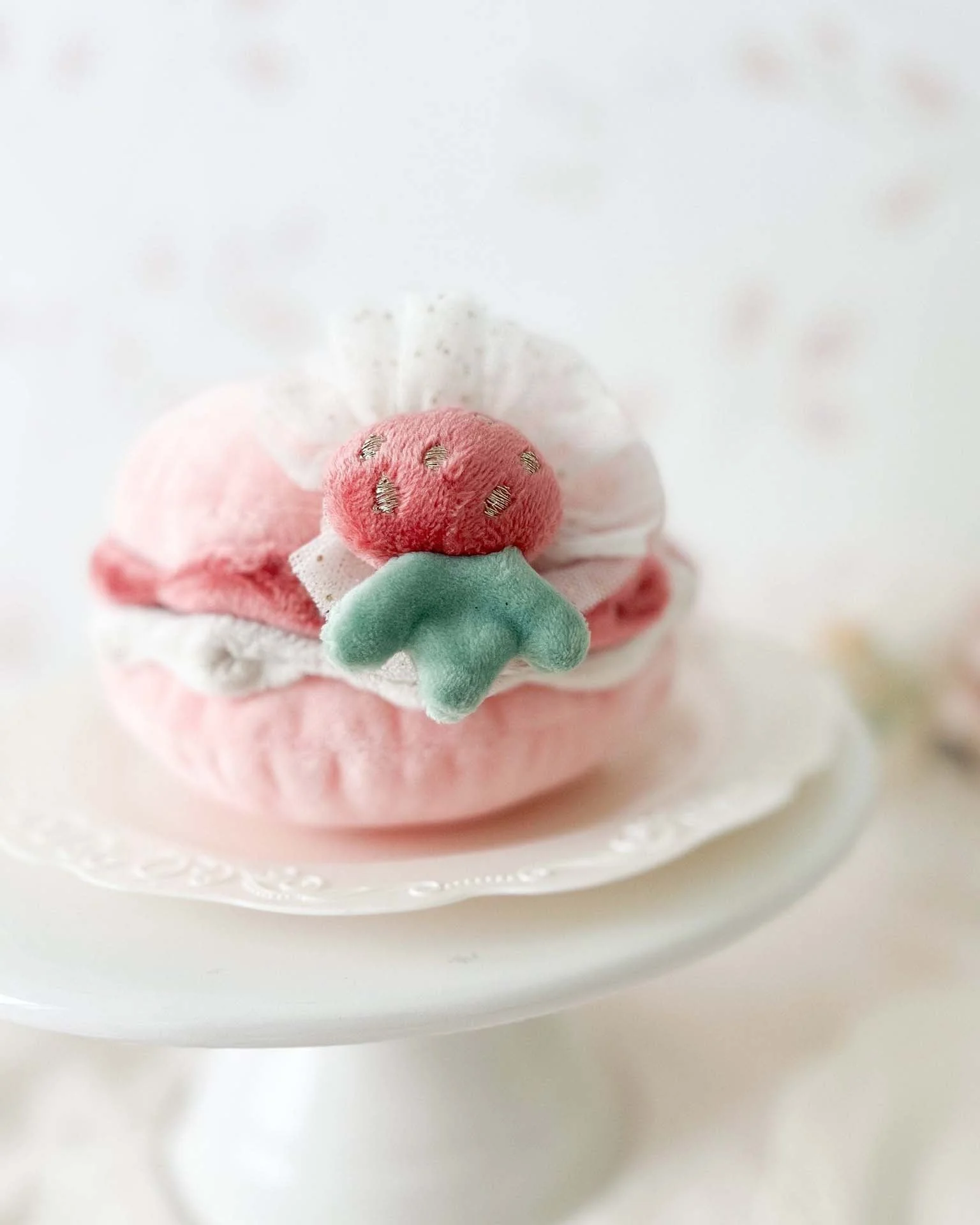 Mon Ami Foodie Friend Plush Kids Toy - Sweet Marie Macaron - Image 4