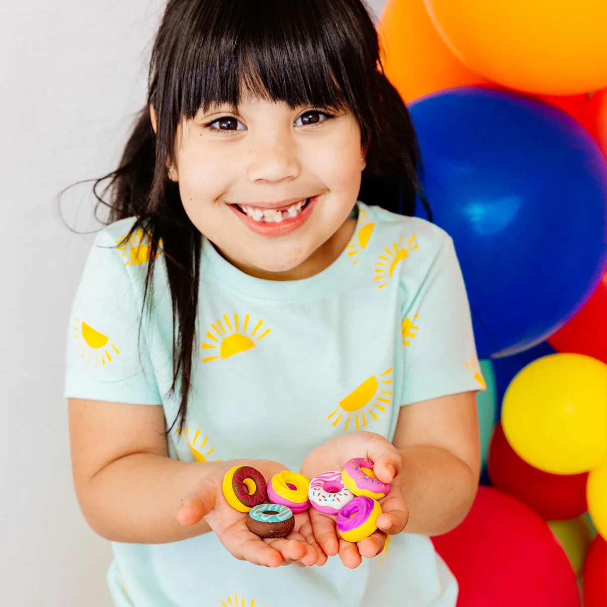 Ooly Dainty Donuts: Vanilla Scented Puzzle Erasers - Image 5
