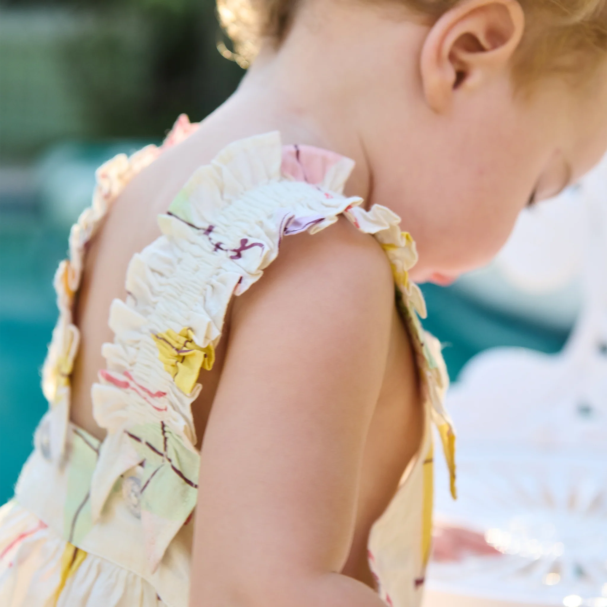 Pink Chicken -  Baby Girls Via Bubble-Flying Kites - Image 4