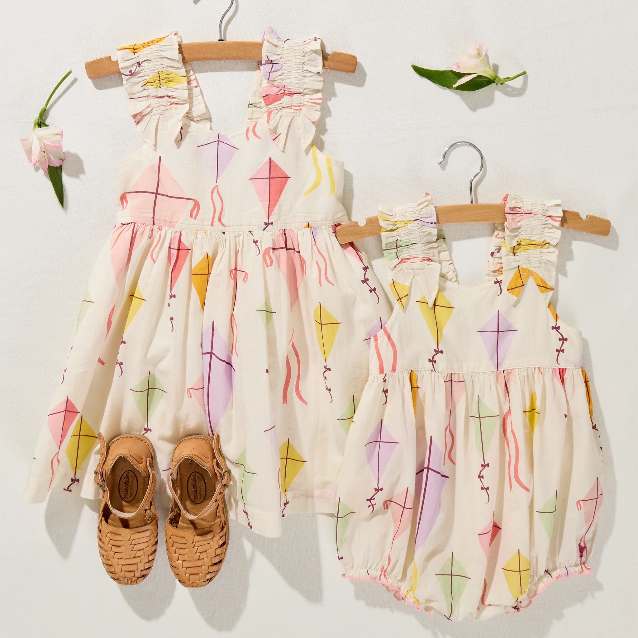 Pink Chicken -  Baby Girls Via Bubble-Flying Kites - Image 5