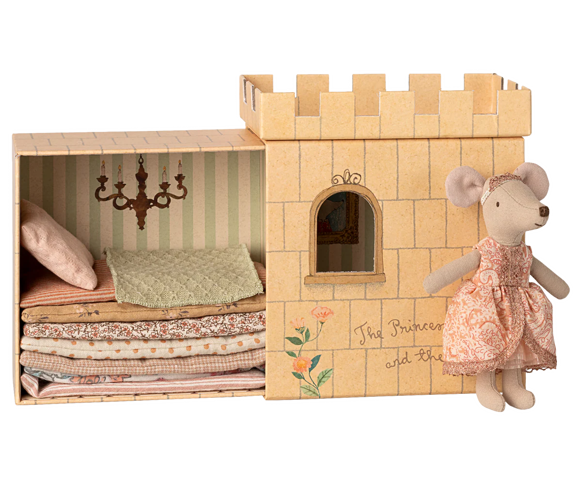 Maileg Princess and the Pea Mouse, Big Sister - Image 6
