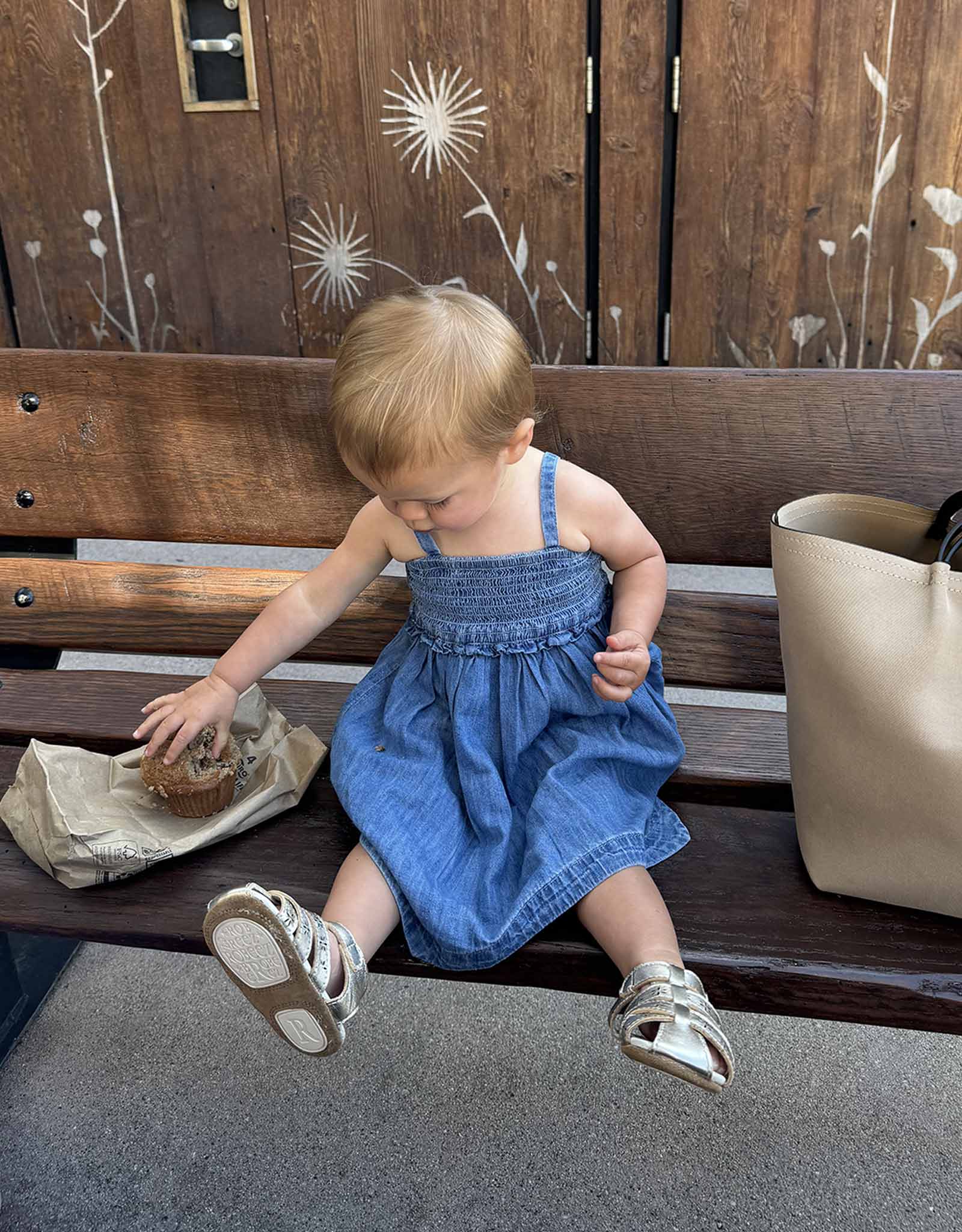 Robeez- Fleur First Kicks Sandals Gold - Image 4
