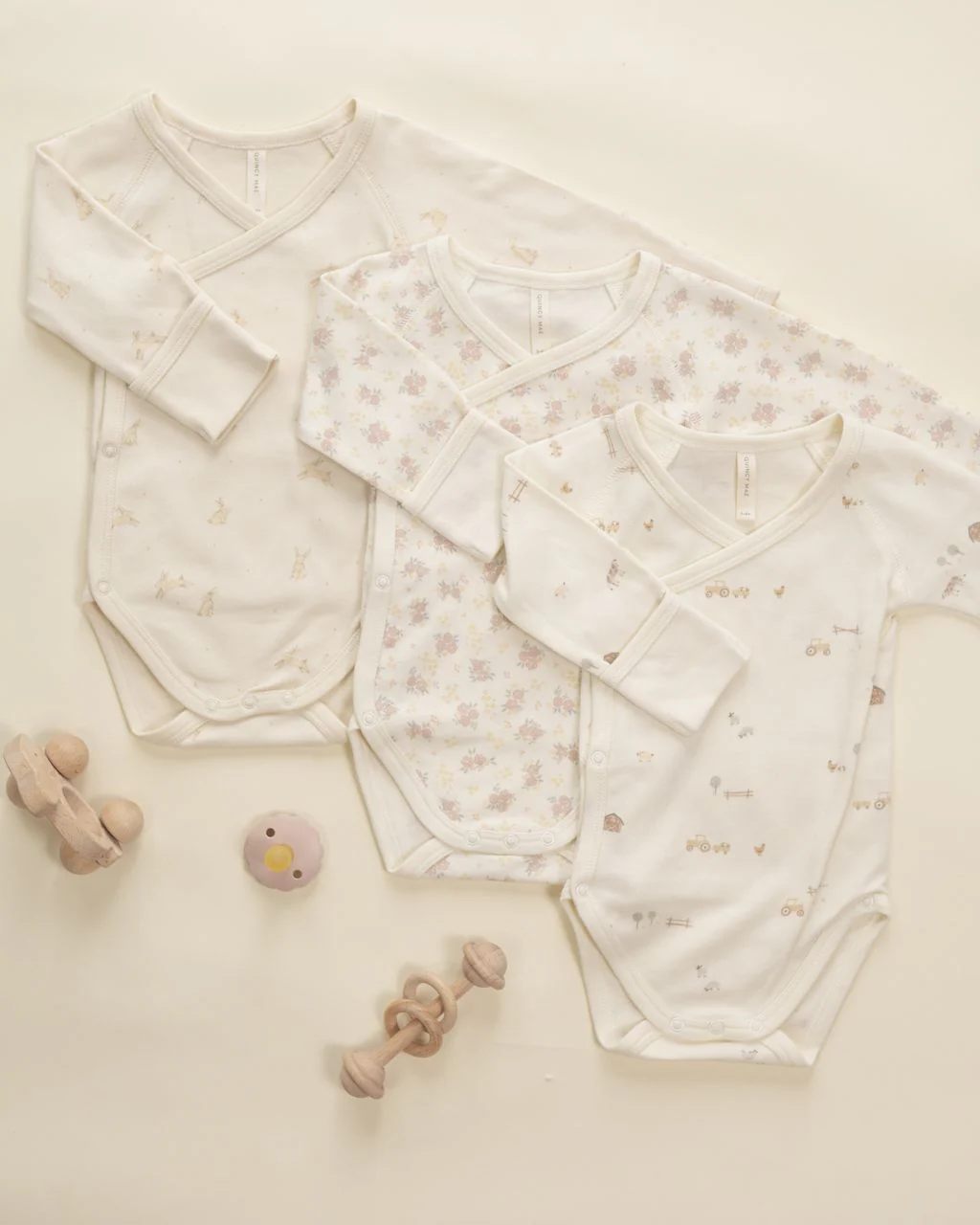 Quincy Mae Side Snap Bodysuit || Bunnies - Image 3