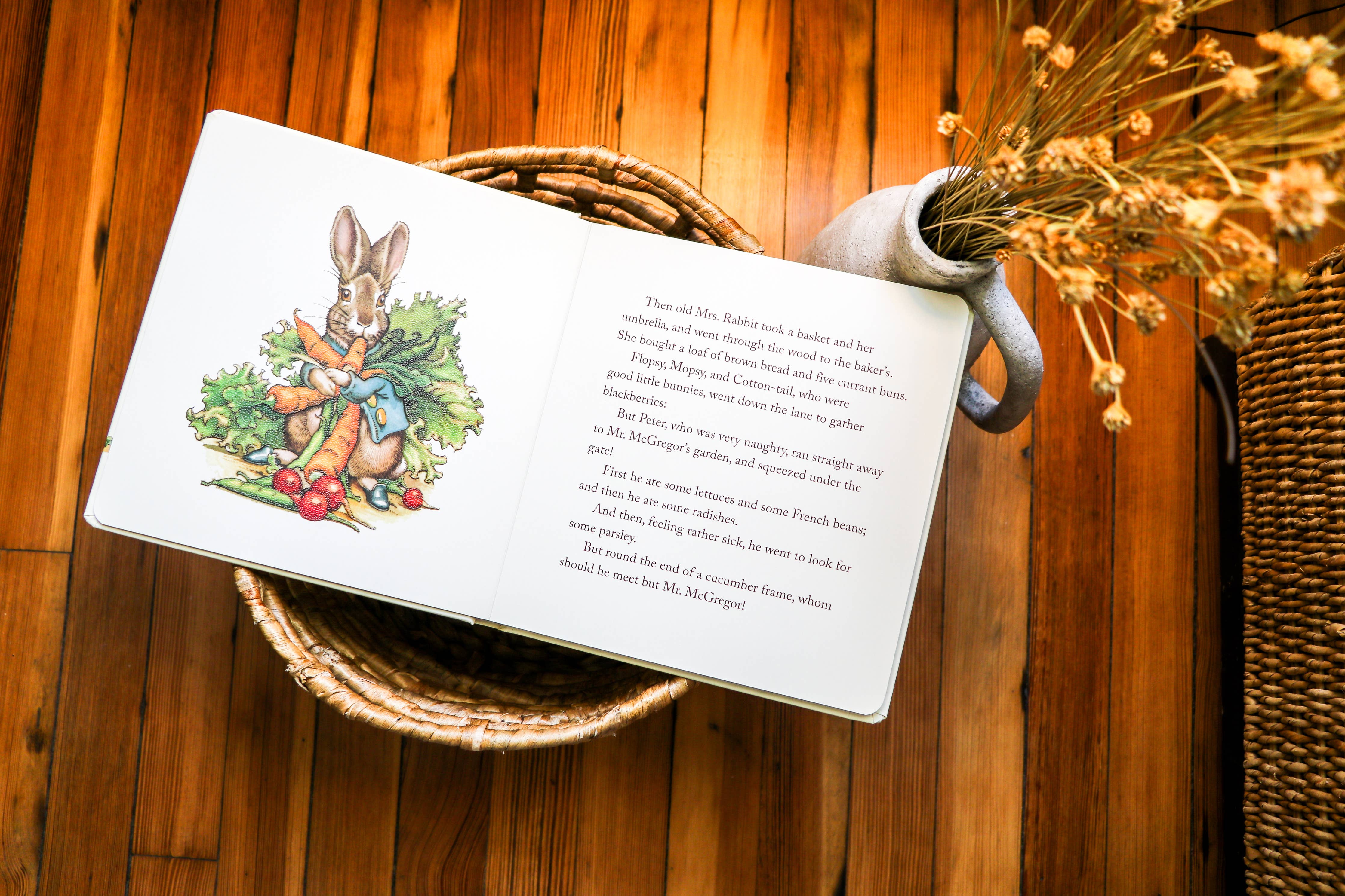 The Classic Tale of Peter Rabbit Touch and Feel Board Book - Image 4