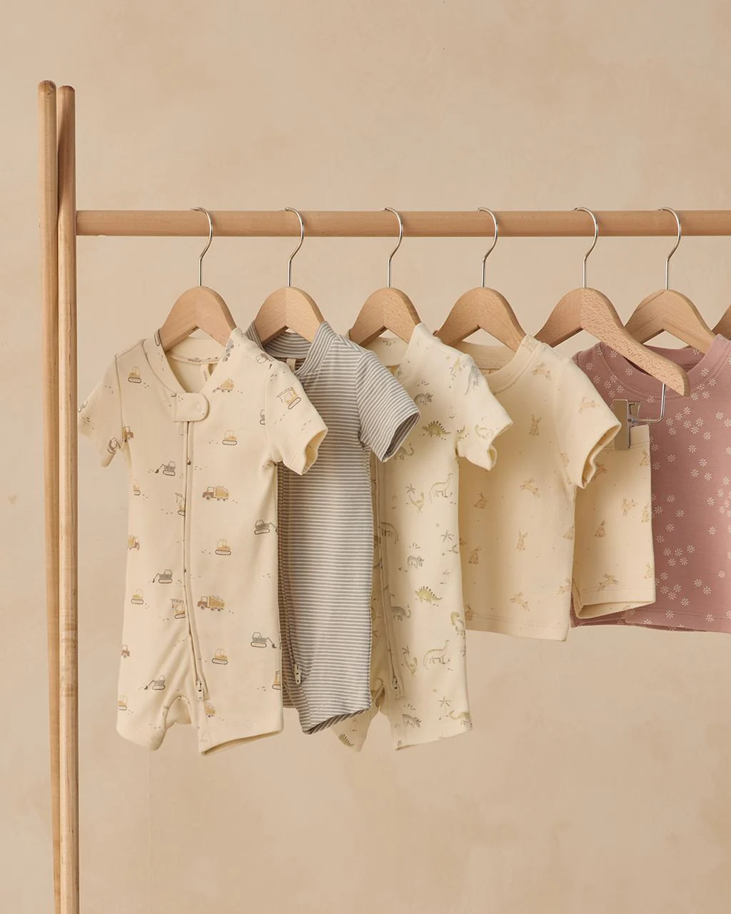 Quincy Mae Zip Short Sleeve Sleeper || Sage Micro Stripe - Image 6